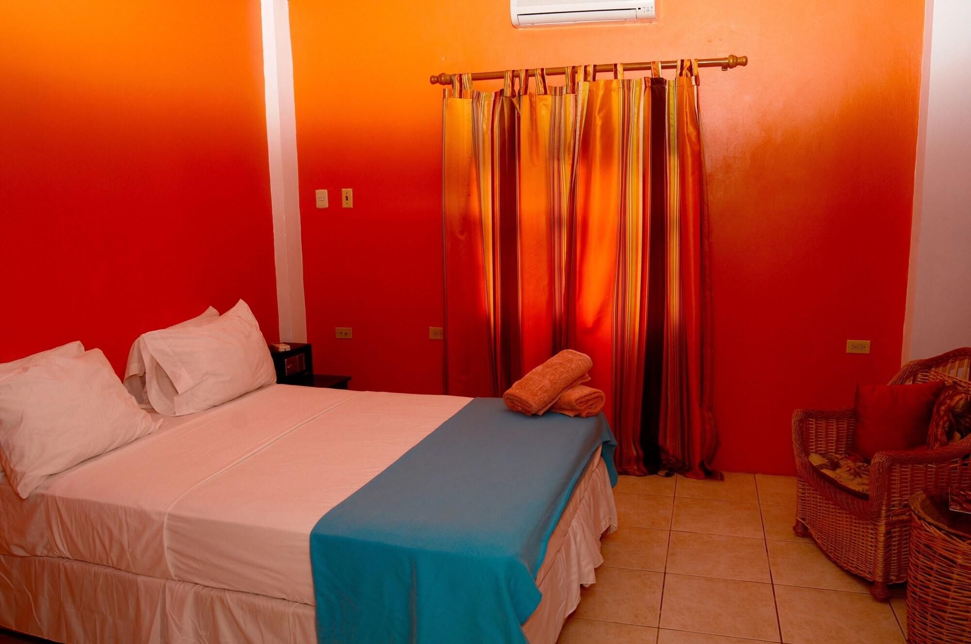 Fish Tobago Guesthouse Buccoo Exterior photo